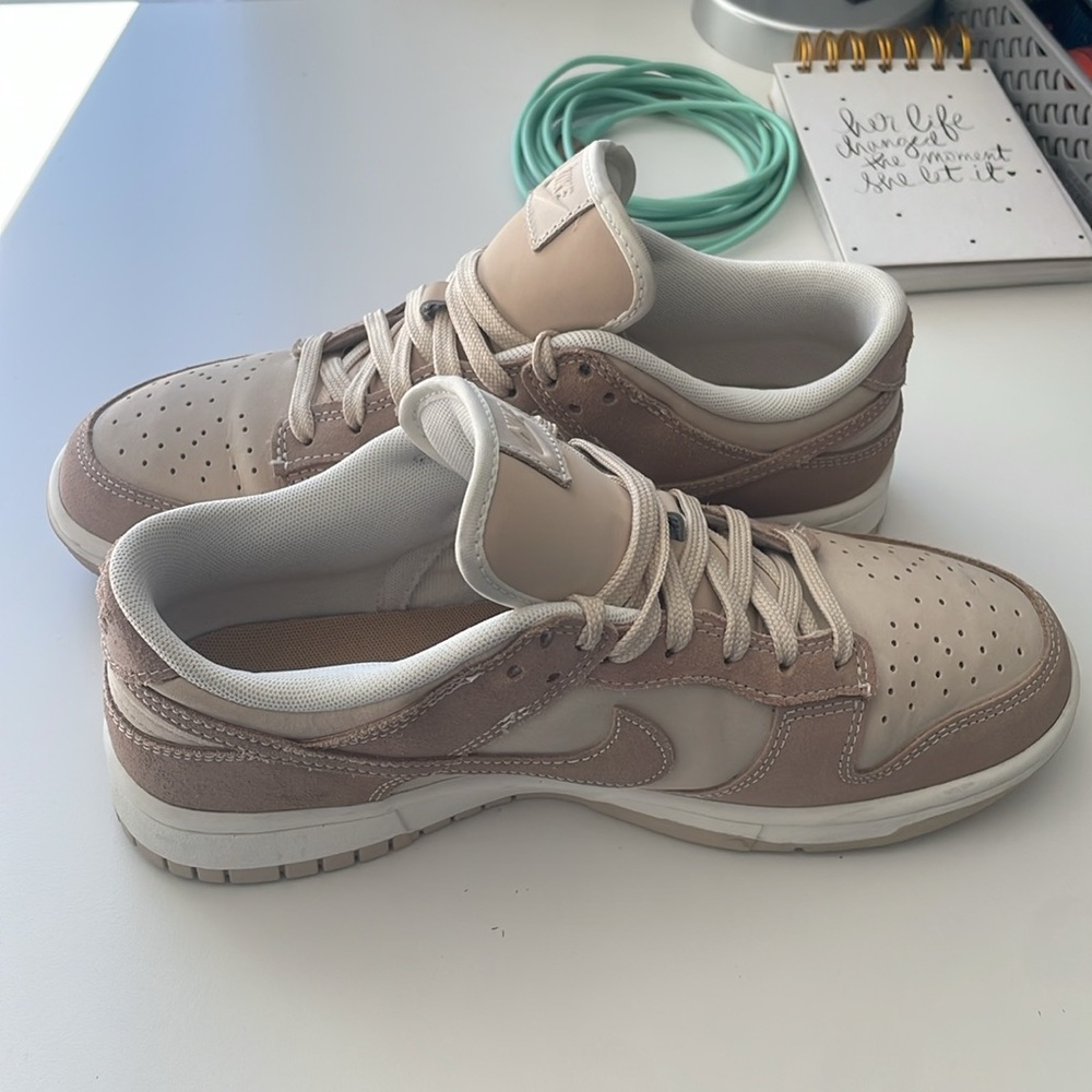 Nike Dunks Sanddrift W9 | M 7.5 - Picture 6 of 6